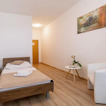 아파트호텔 Agro Complex 니트라