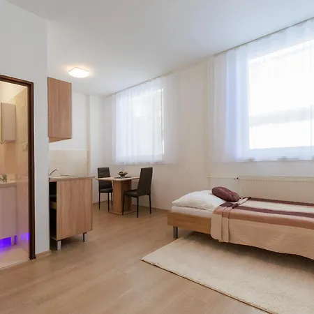 Agro Complex 3* 니트라